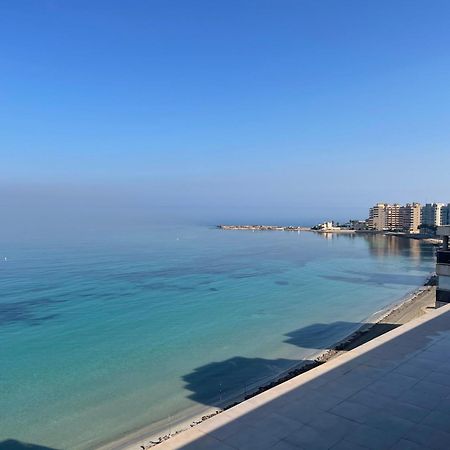 Apartamento En Primera Linea Con Vistas A La Playa Ensenada Del Esparto Del Residencial Vina Del Mar Apartman La Manga del Mar Menor Kültér fotó