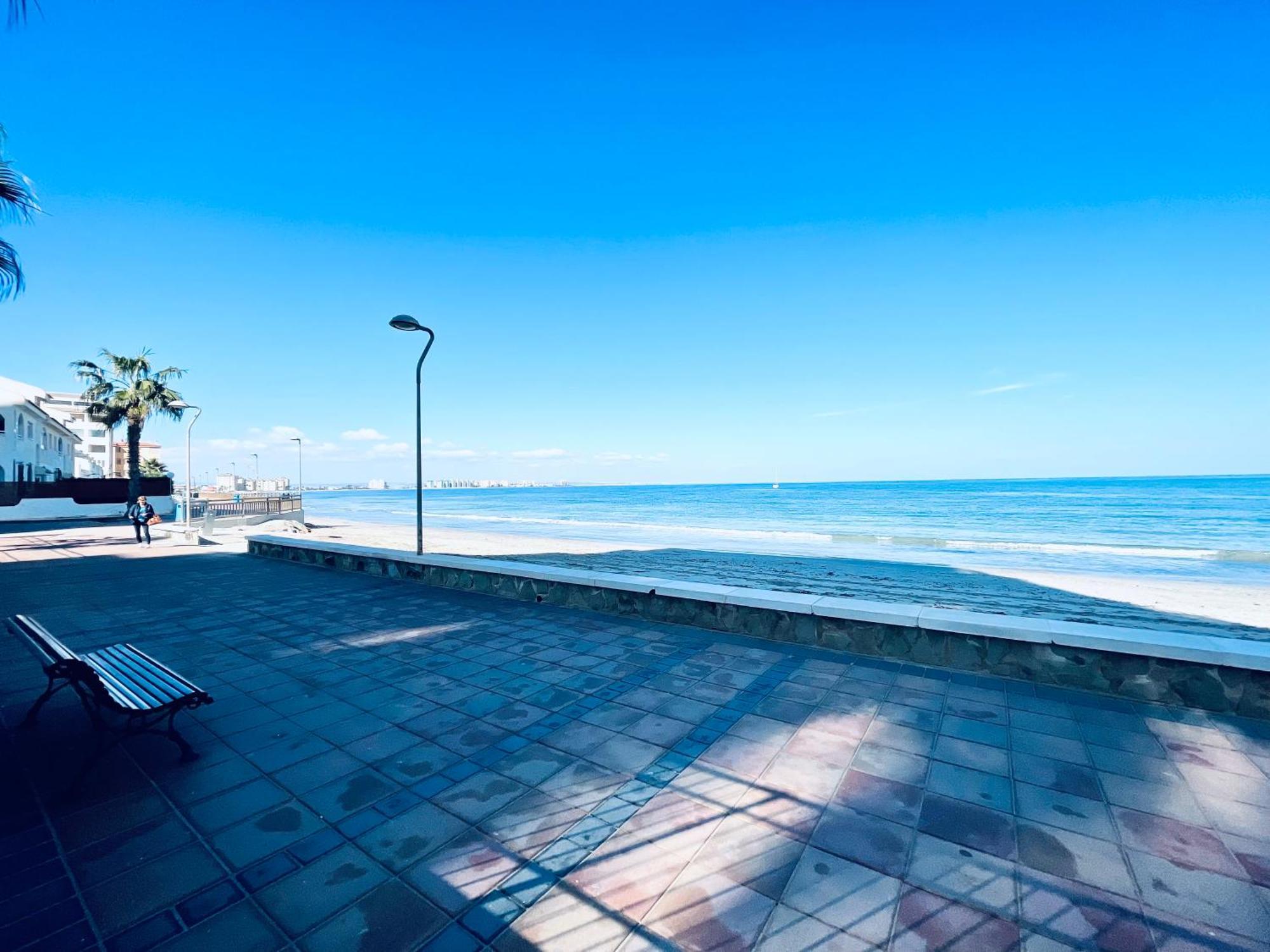 Apartamento En Primera Linea Con Vistas A La Playa Ensenada Del Esparto Del Residencial Vina Del Mar Apartman La Manga del Mar Menor Kültér fotó